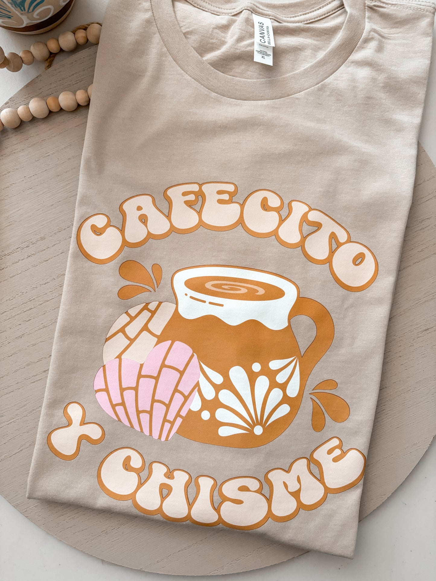Cafecito y Chisme Camiseta