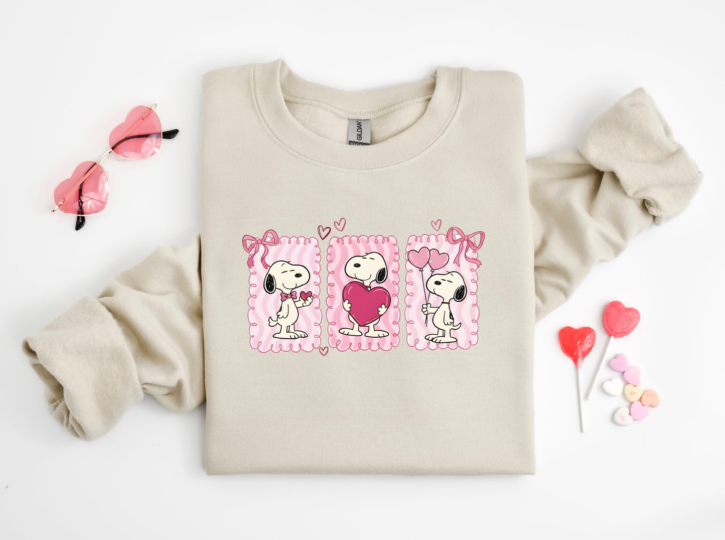 Snoopy love Sweatshirt